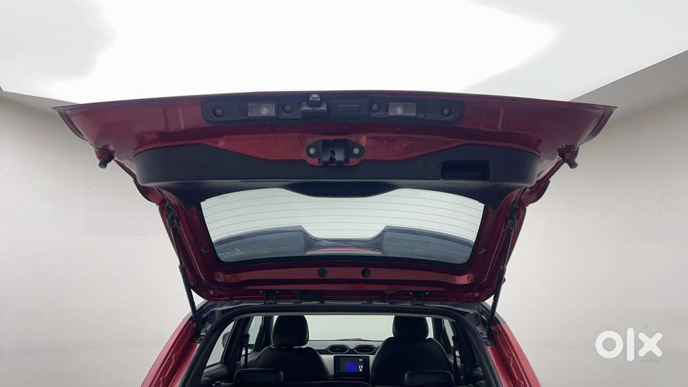 Nissan Magnite 1.0 Xv Dual Tone, 2023, Petrol
