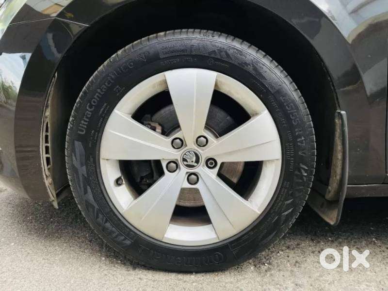 Skoda Superb Style 1.8 Tsi At, 2018, Petrol