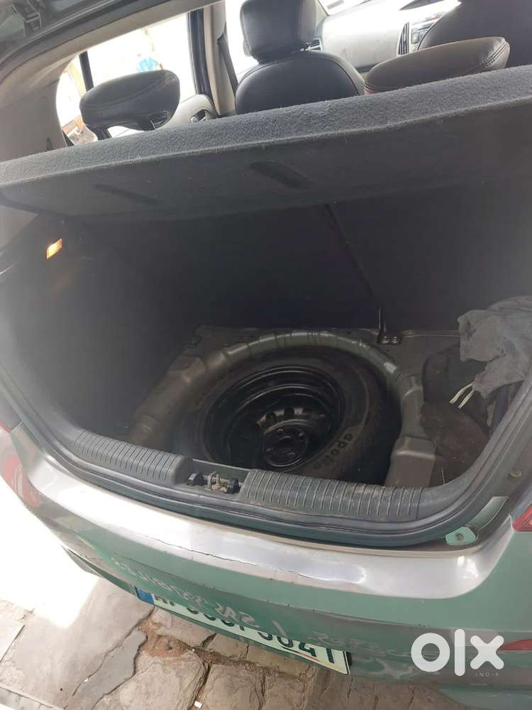 Hyundai I20 Petrol Manual 2013