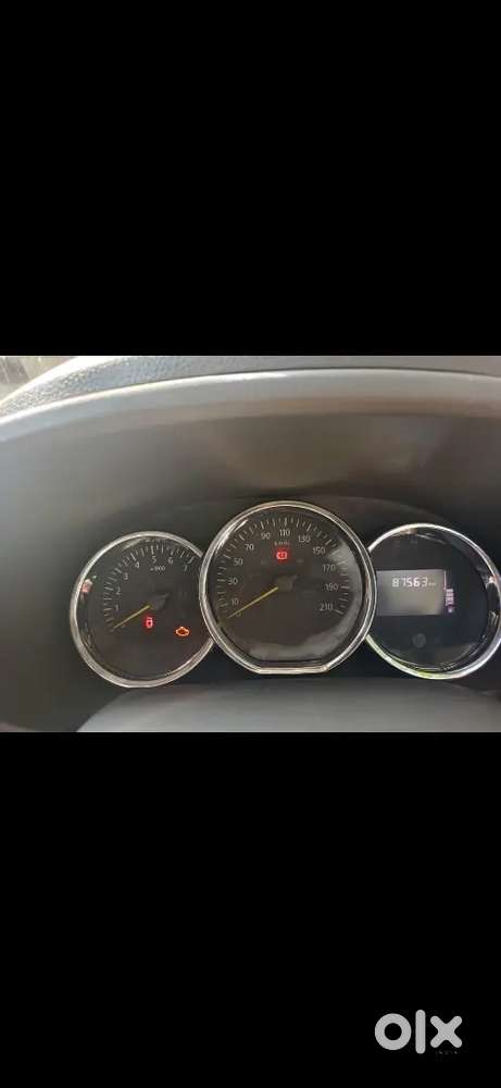 Renault Lodgy 2015 Diesel Well Maintained