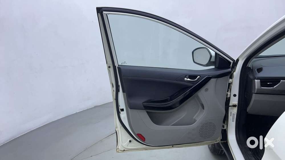 Tata Nexon 1.2 Revotron Xz Plus, 2019, Petrol