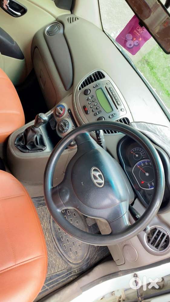 Hyundai I10 2011 Km Driven