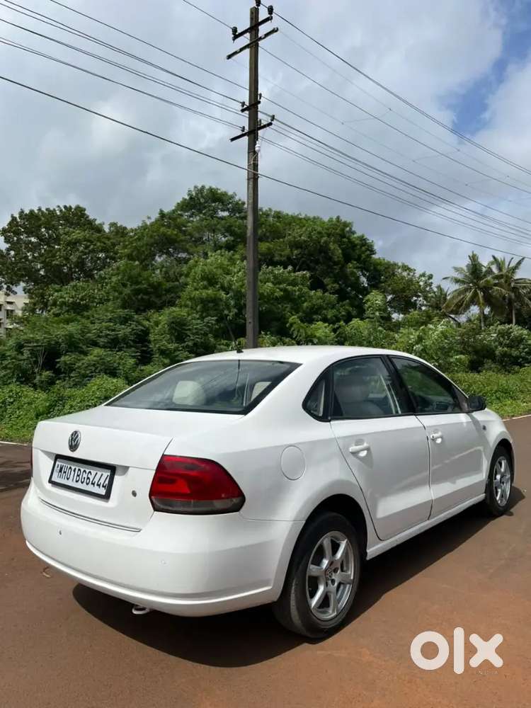 Volkswagen Vento 2013 1.6 Highline Diesel