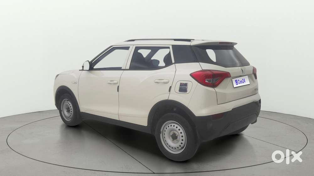 Mahindra Xuv300 W4, 2023, Petrol