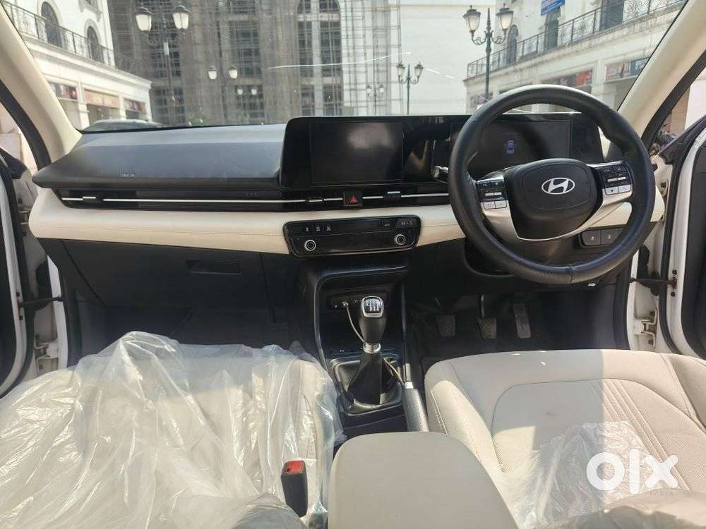 Hyundai Verna 1.5 Sx (o) Petrol Mt, 2023, Petrol