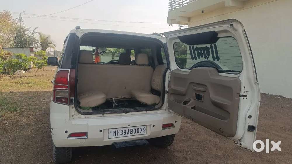 Mahindra Tuv 300 2017