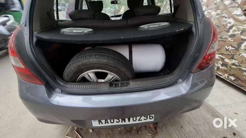 Hyundai I20 Asta Modal 2010 Cng & Petrol 82000 Km Driven