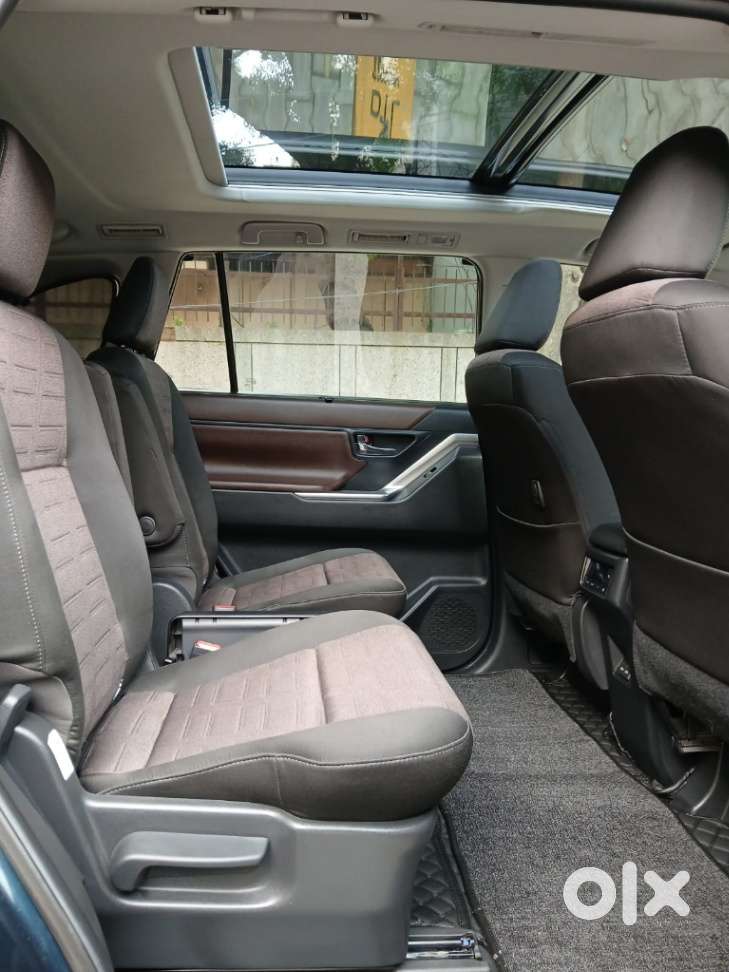 Toyota Innova Hycross 2.0 Vx (o) Hybrid 7 Str, 2024, Petrol