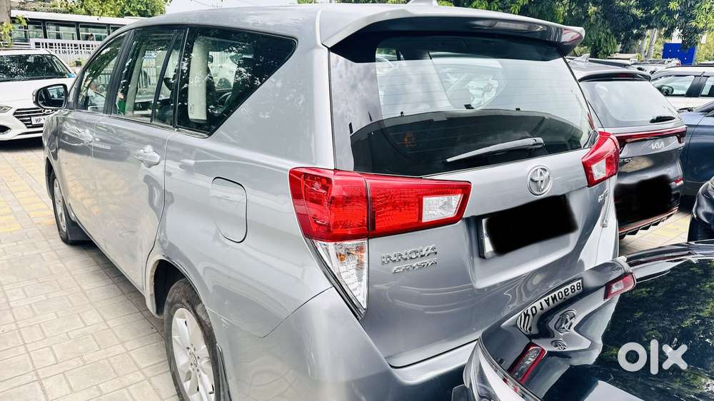 Toyota Innova Crysta 2.8 Gx At 7 Str, 2016, Diesel