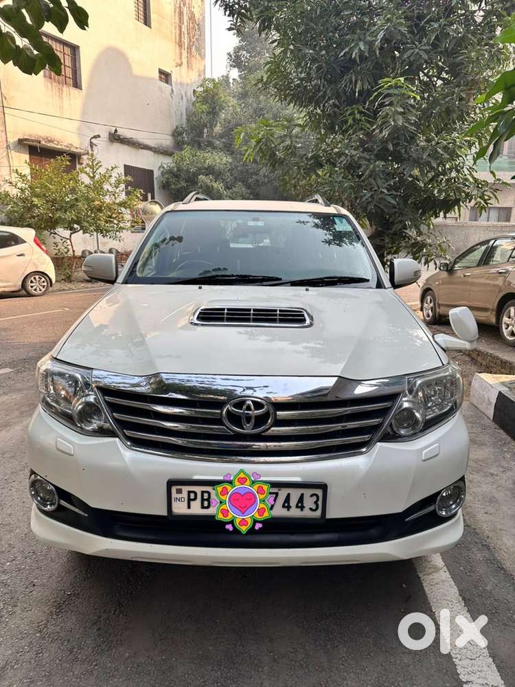 Toyota Fortuner 2015 Automatic 4x4 Well Maintained