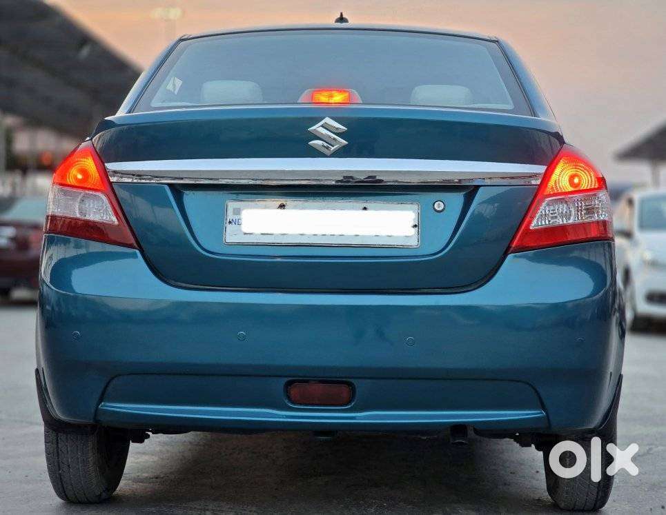 Maruti Suzuki Swift Dzire 1.2 Vxi Bsiv, 2013, Petrol