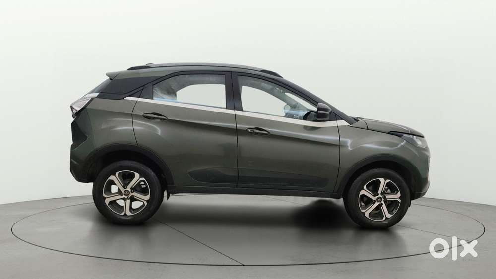 Tata Nexon 1.2 Revotron Xz Plus Premium, 2022, Petrol