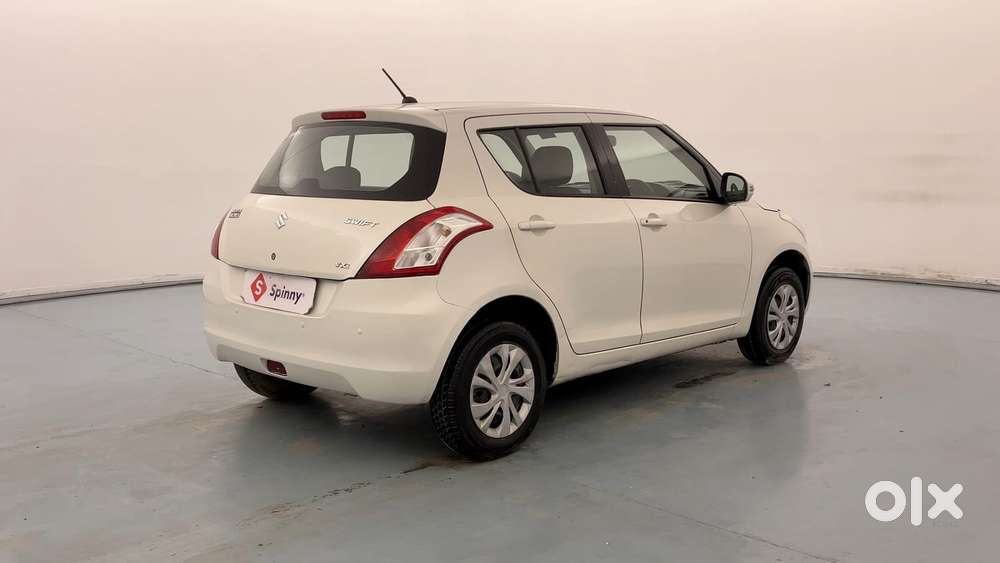 Maruti Suzuki Swift Vxi Optional, 2017, Petrol
