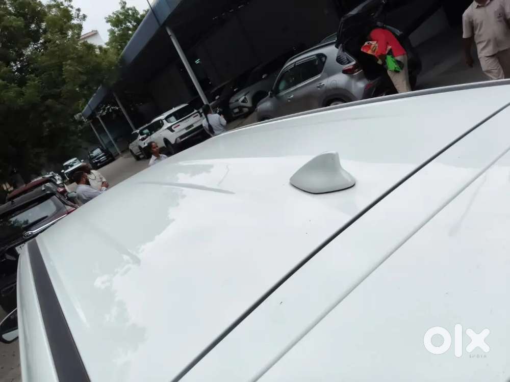 Kia Carens Premium Petrol 2024