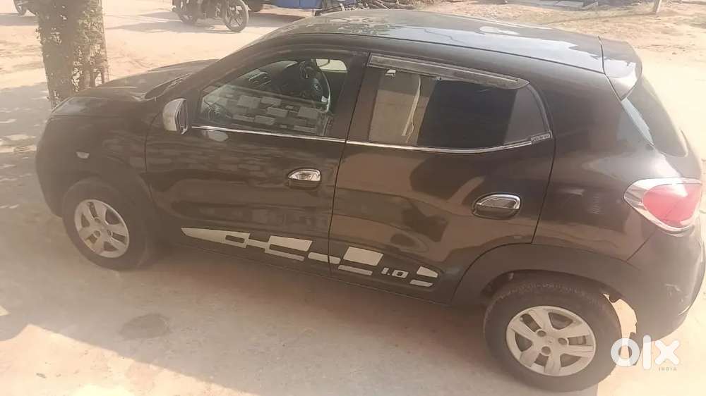 Kwid In Mint Condition 1.0 . New Tyres