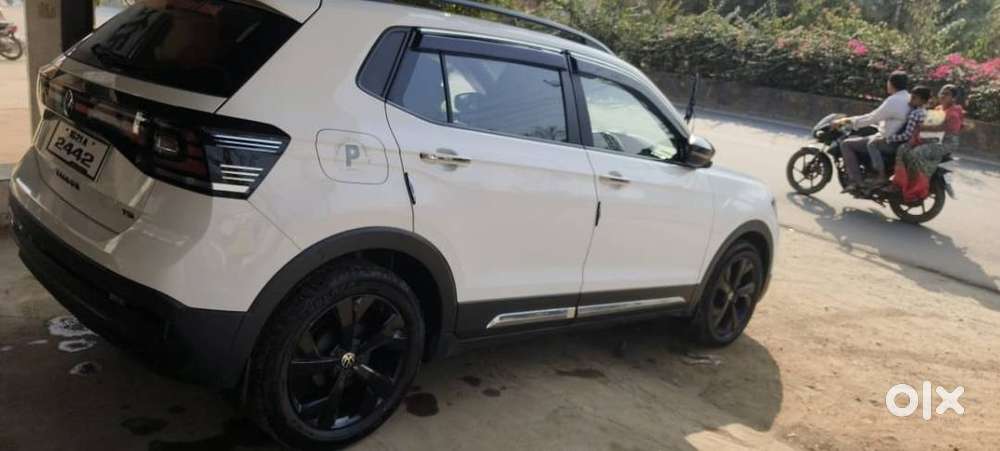 Volkswagen Taigun 2024 Petrol 12000 Km Driven