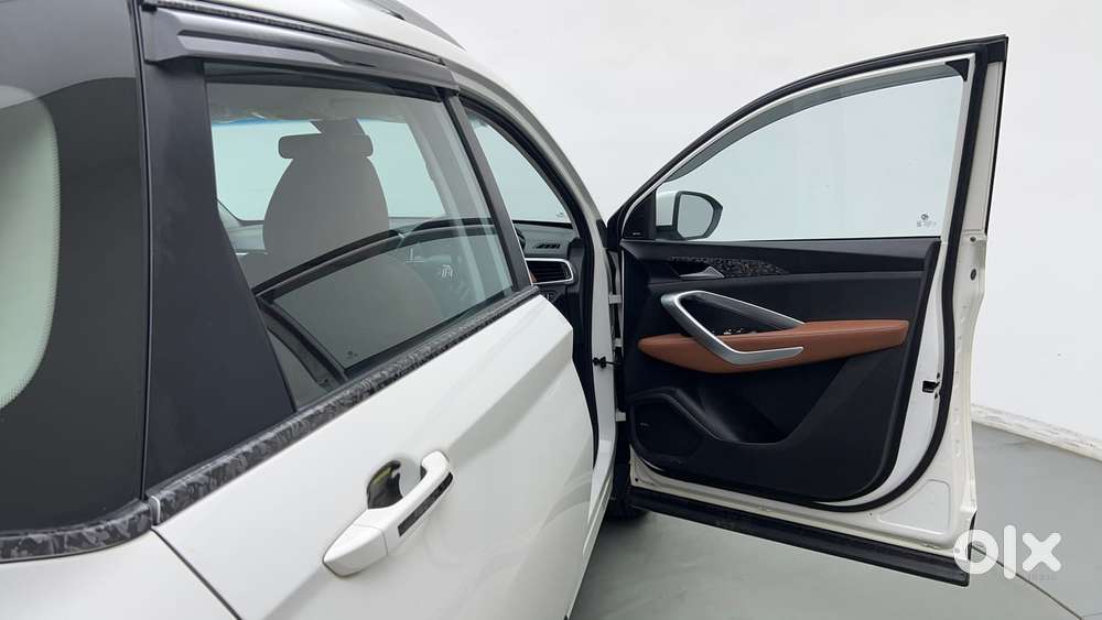 Mg Hector Plus 1.5 Hybrid Sharp Turbo 6 Str, 2022, Cng & Hybrids