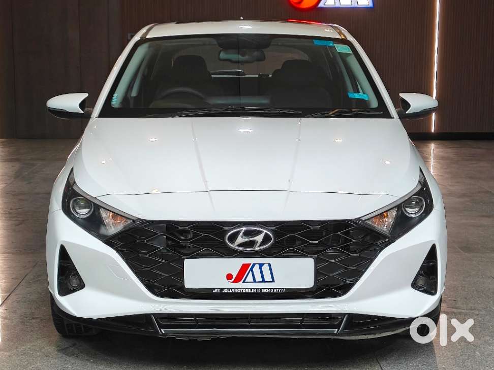 Hyundai New I20 1.2 Asta (o) Ivt, 2023, Petrol