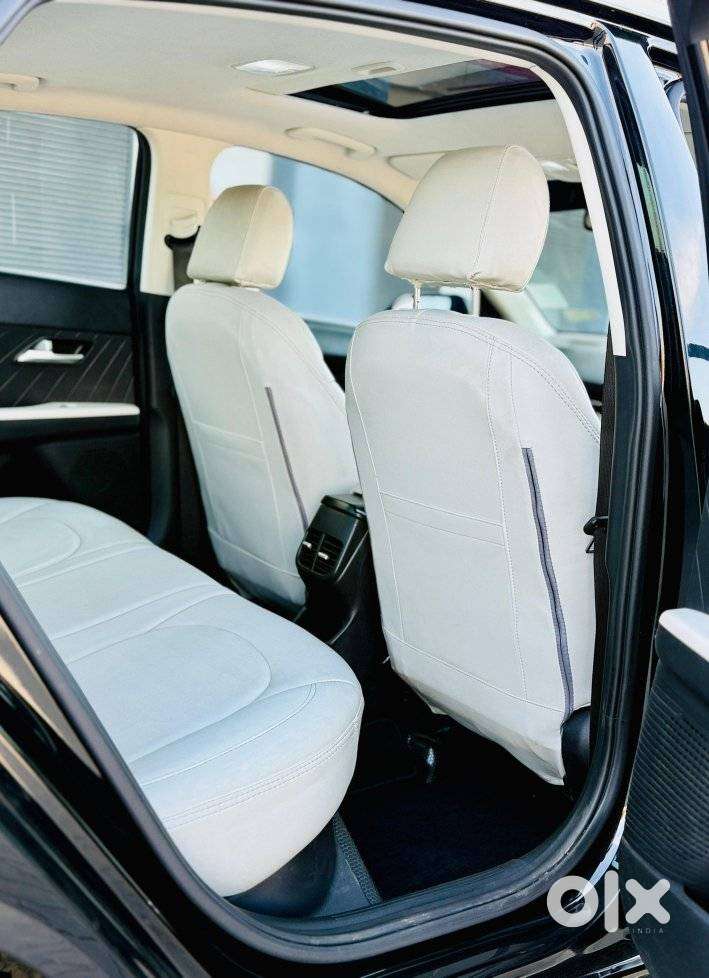 Hyundai Verna 1.5 Sx Petrol Mt, 2023, Petrol