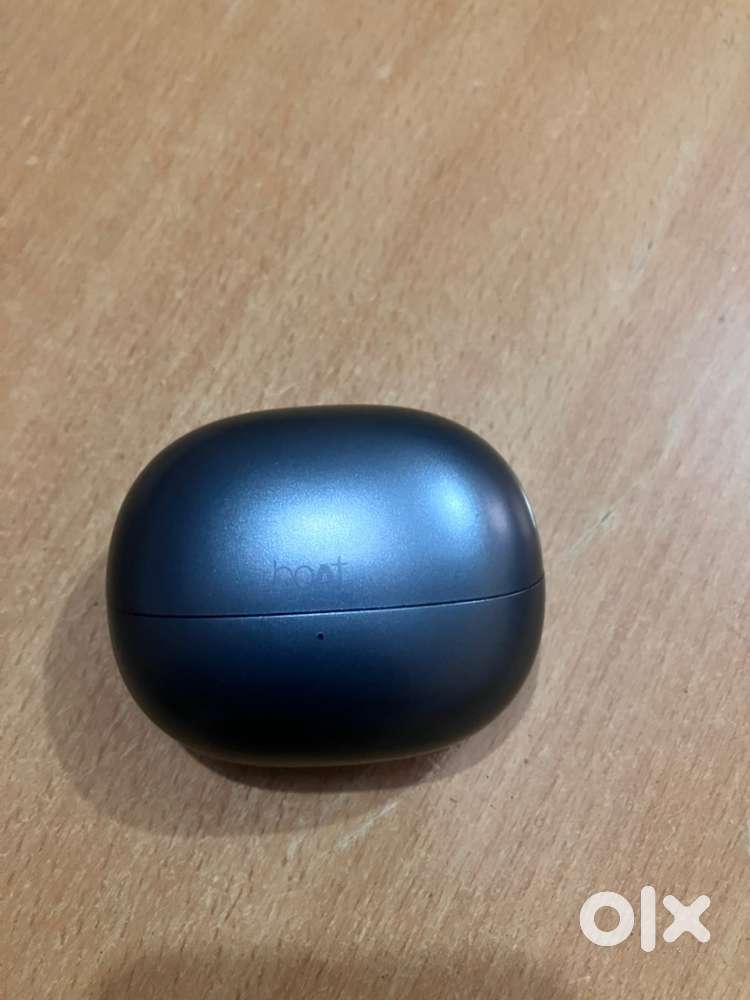 Boat airpods clip for gym boy