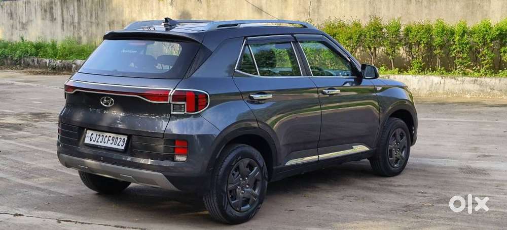 Hyundai Venue S 1.2 Petrol, 2024, Petrol