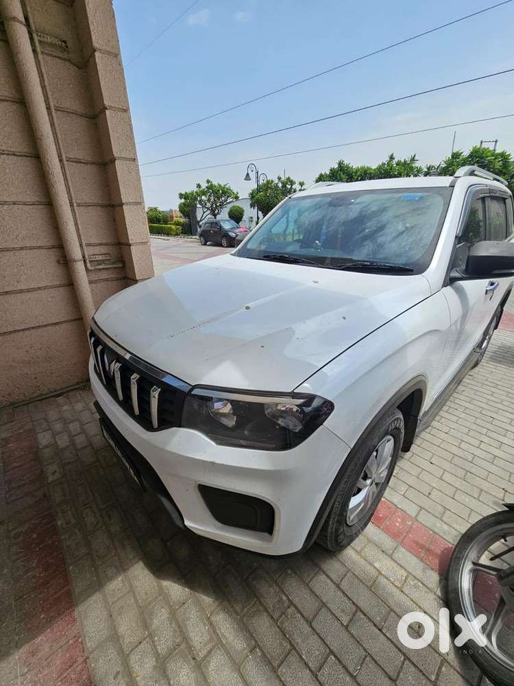 Scorpio N Z2 Petrol