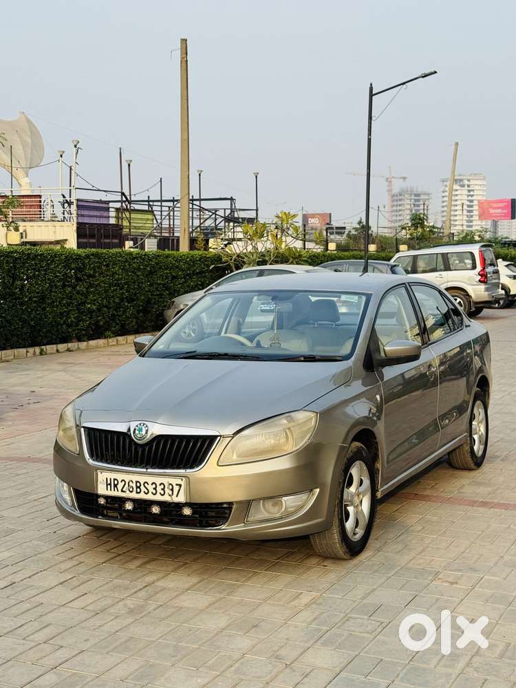 Skoda Rapid Elegance 1.6 Tdi Cr Manual, 2012, Diesel