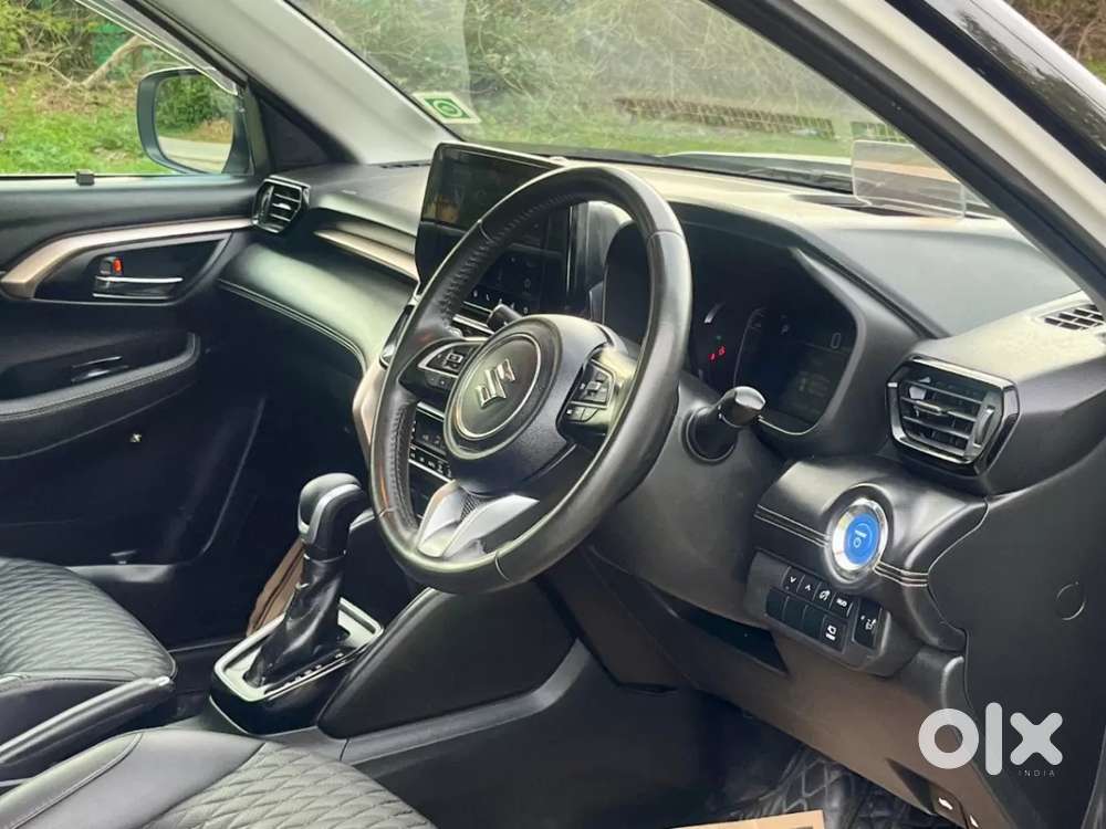 Maruti Suzuki Grand Vitara 1.5 Alpha Plus Intelligent Hybrid Ecvt, 2..