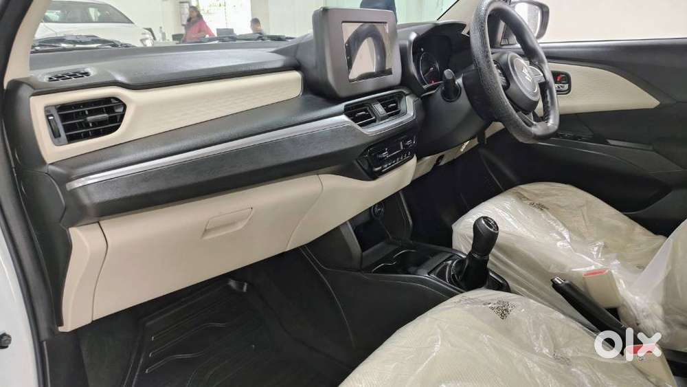 Maruti Suzuki Dzire 1.2 VXI, 2026, Petrol