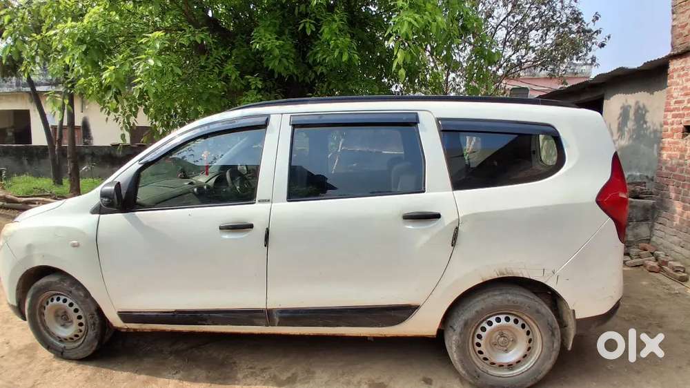 Renault Lodgy 2017 Diesel 106980 Km Driven