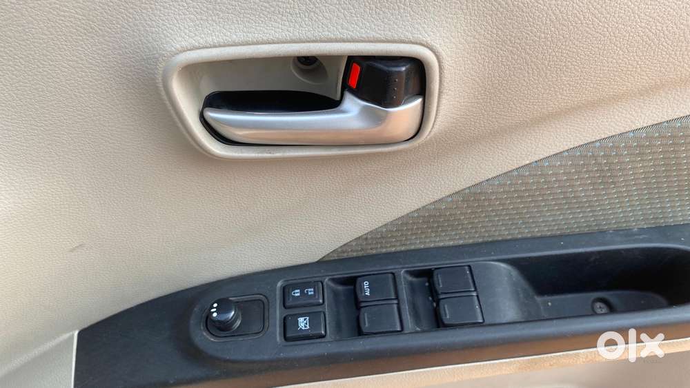 Maruti Suzuki Celerio 2014-2017 Zxi At, 2017, Petrol