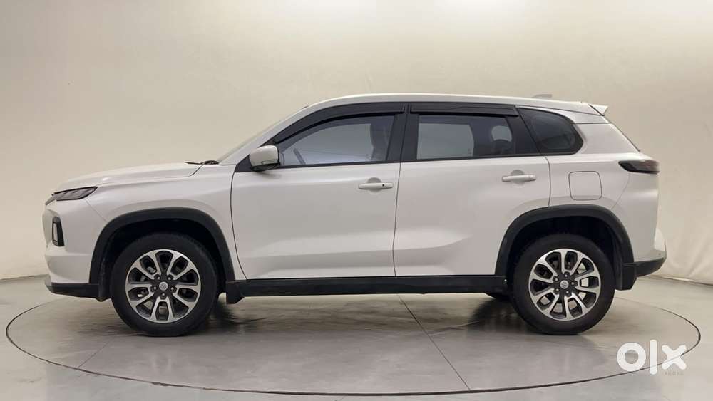 Maruti Suzuki Grand Vitara 1.5 Delta Smart Hybrid At, 2024, Petrol