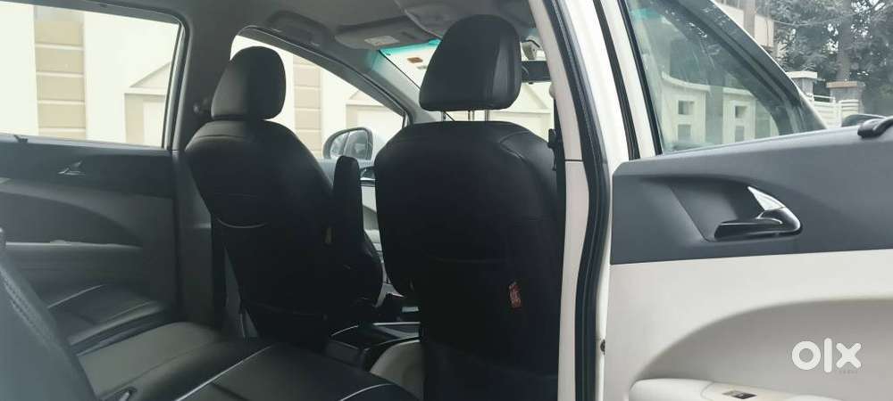 Mahindra Marazzo M8, 2019, Diesel