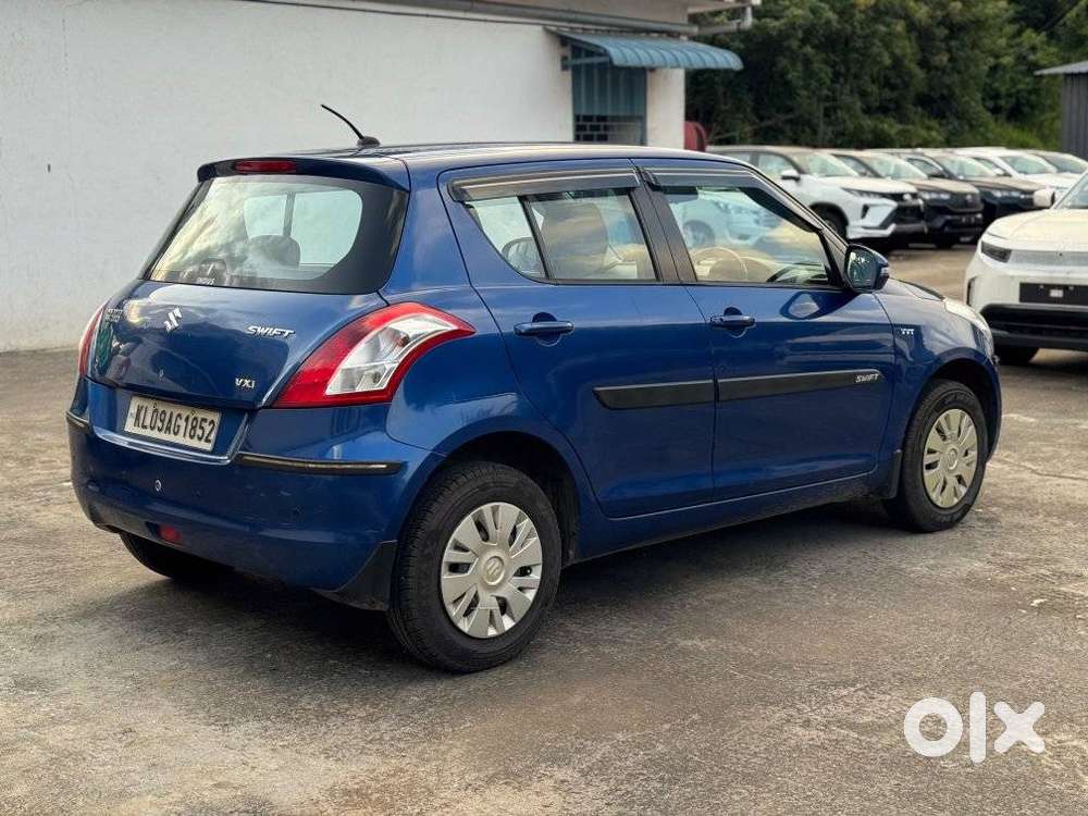 Maruti Suzuki Swift Vxi + Manual, 2013, Petrol
