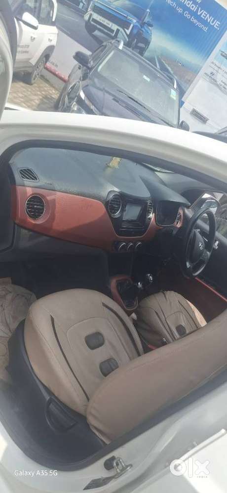 Hyundai Grand I10 Sportz Celebration Edition, 2016, Petrol