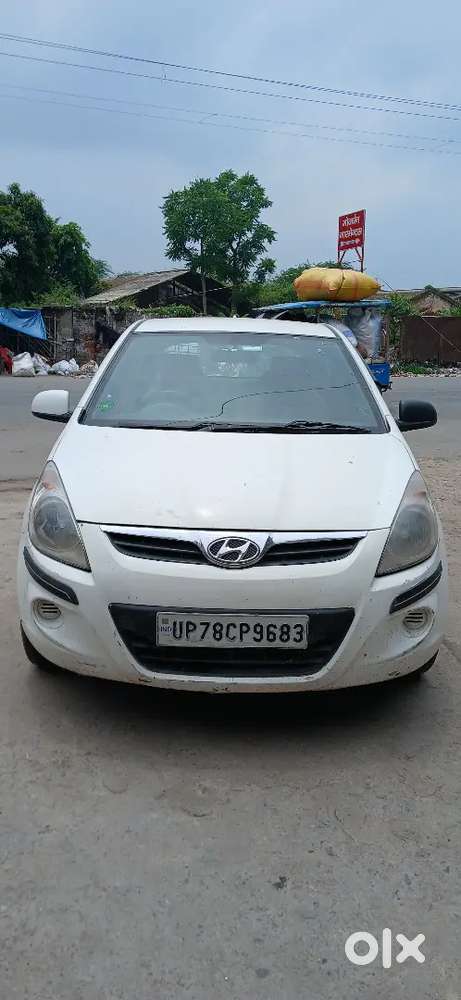 Hyundai I20 Magna – White  Company-fitted Cng