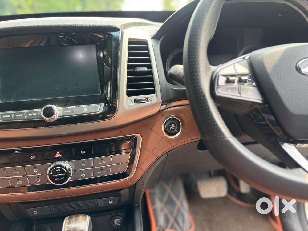Mahindra Alturas G4 4wd At, 2019, Diesel