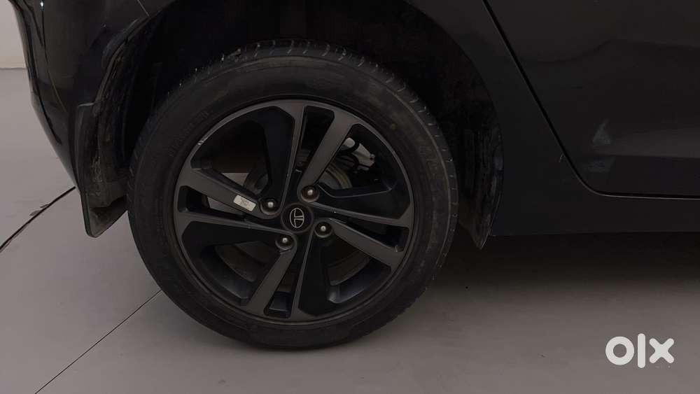 Tata Altroz 1.2 Xz Plus I-turbo Petrol Dark Edition, 2022, Petrol