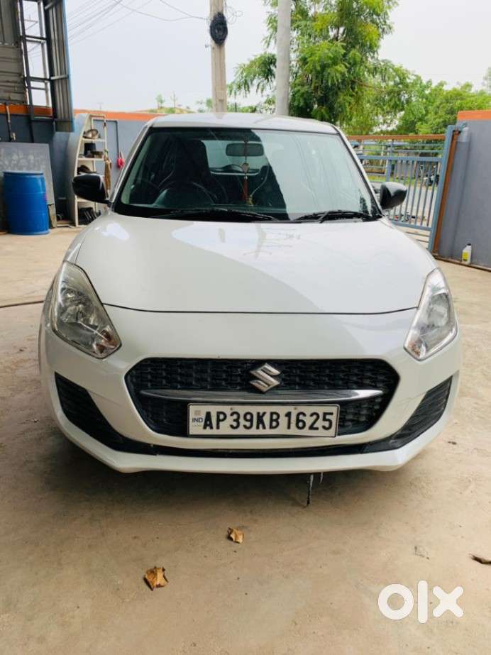 Maruti Suzuki Swift Lxi Option, 2021