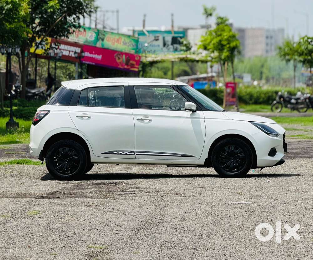 Maruti Suzuki Swift Vxi Optional, 2024, Petrol