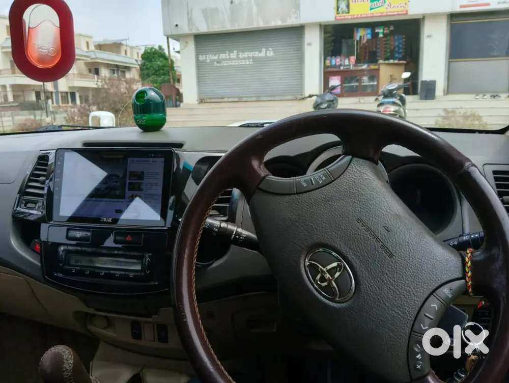 Toyota Fortuner Diesel 2011