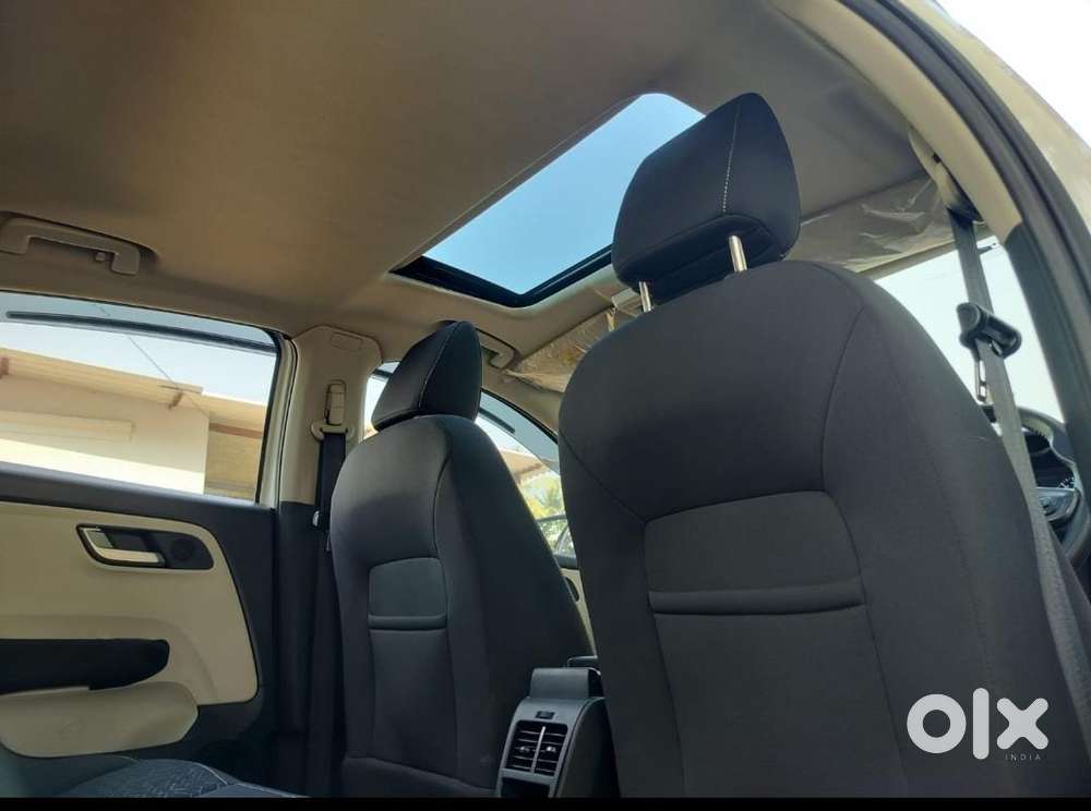 Tata Altroz Xz Plus (s), 2024, Petrol