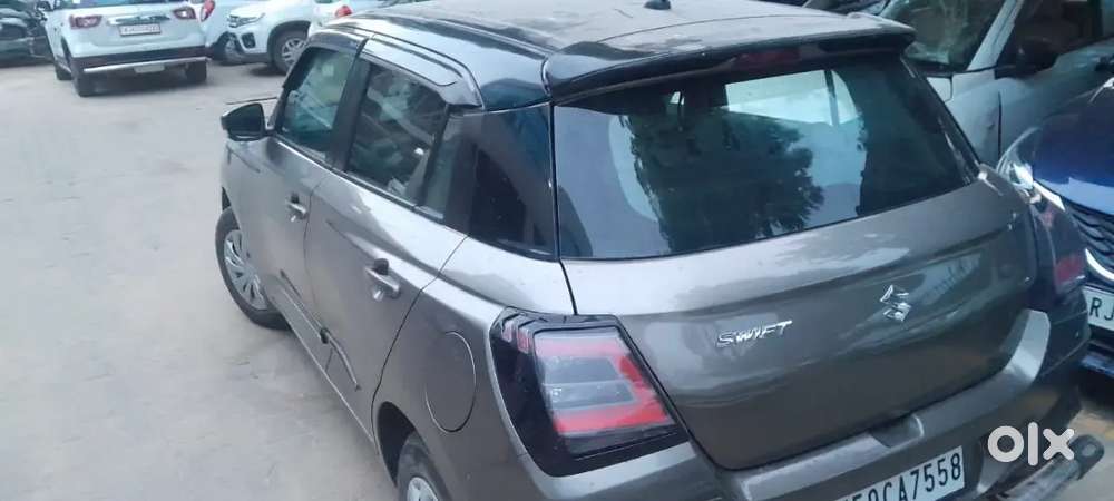 2024 Maruti Suzuki Swift Vxi पेट्रोल