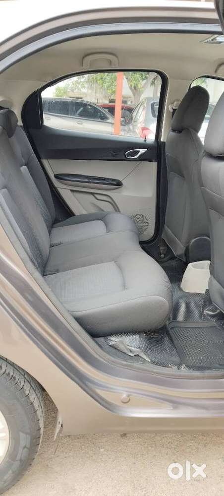 Tata Tiago 1.05 Revotorq Xz Wo Alloy, 2016, Petrol