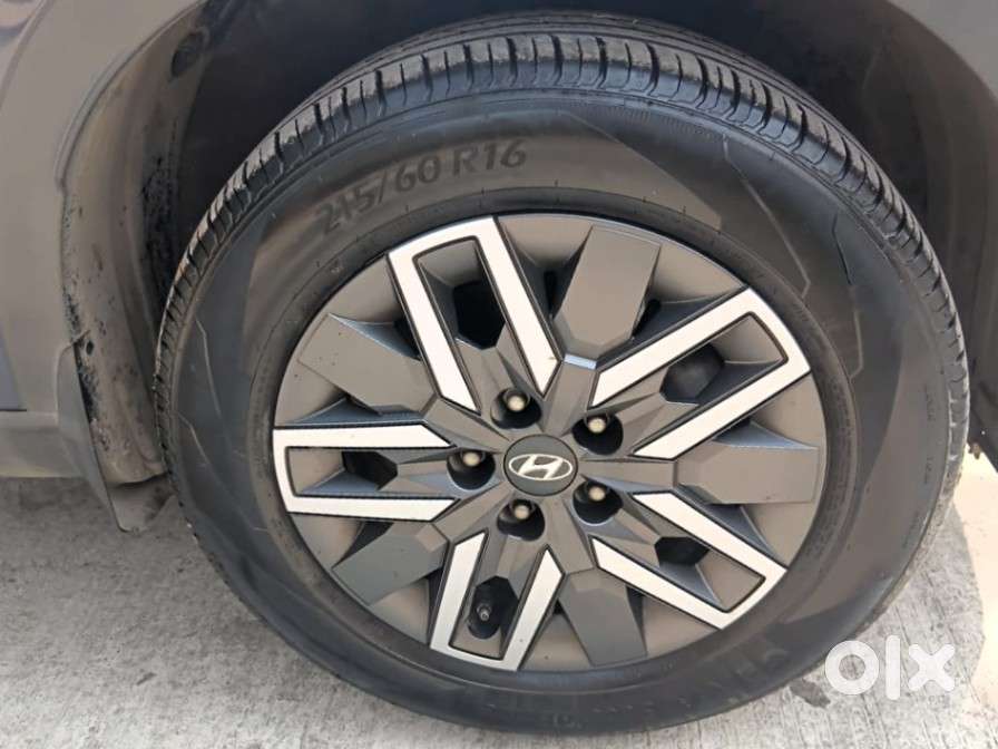 Hyundai Venue 1.0 S (o) Turbo Dct, 2024, Petrol
