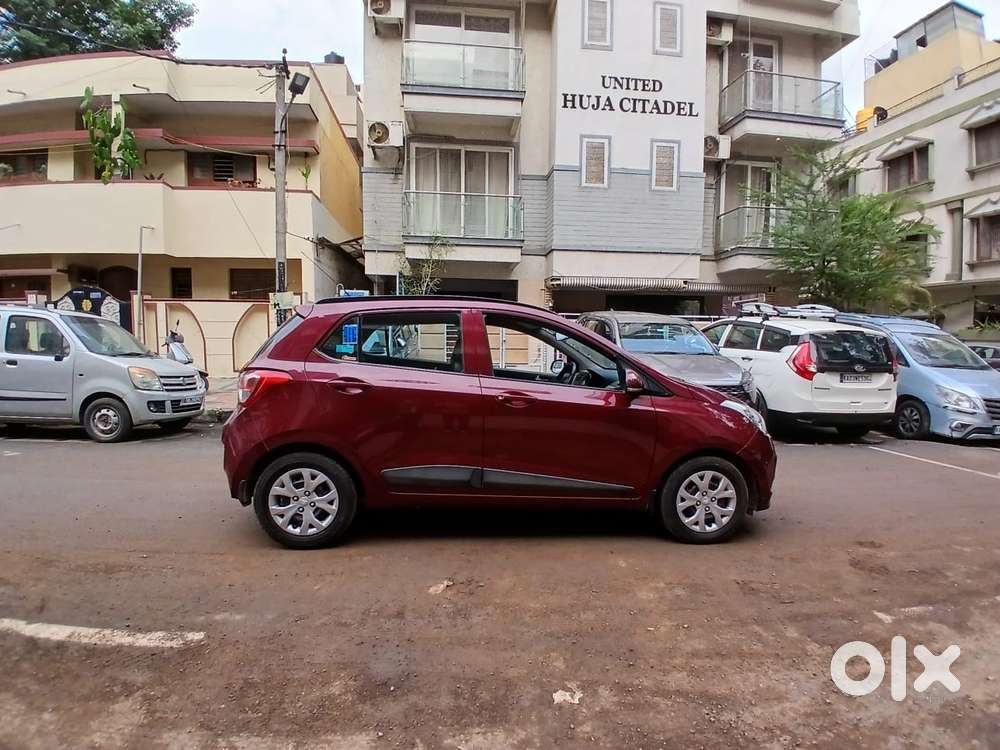 Hyundai Grand I10 Sportz, 2015, Petrol