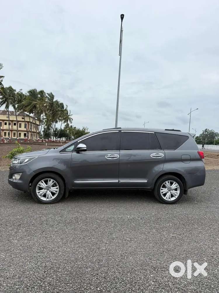 Toyota Innova Crysta 2016 Diesel Manual Z Model