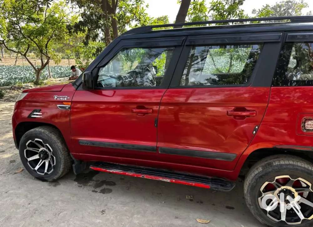 Mahindra Tuv 300 2017 Diesel 123000 Km Driven