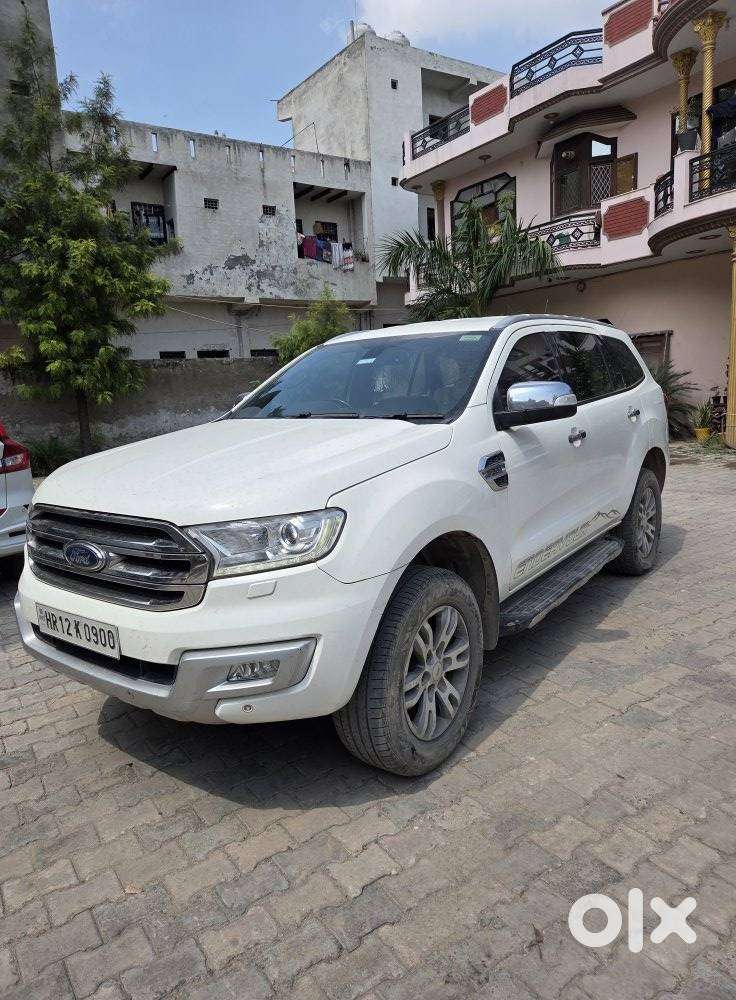 Ford Endeavour 2.2 Titanium At 4x2, 2016, Diesel
