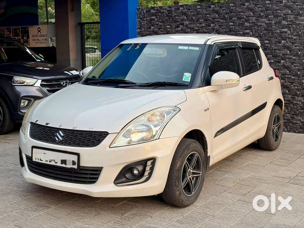 Maruti Suzuki Swift Vxi Abs Bsiv, 2015, Petrol